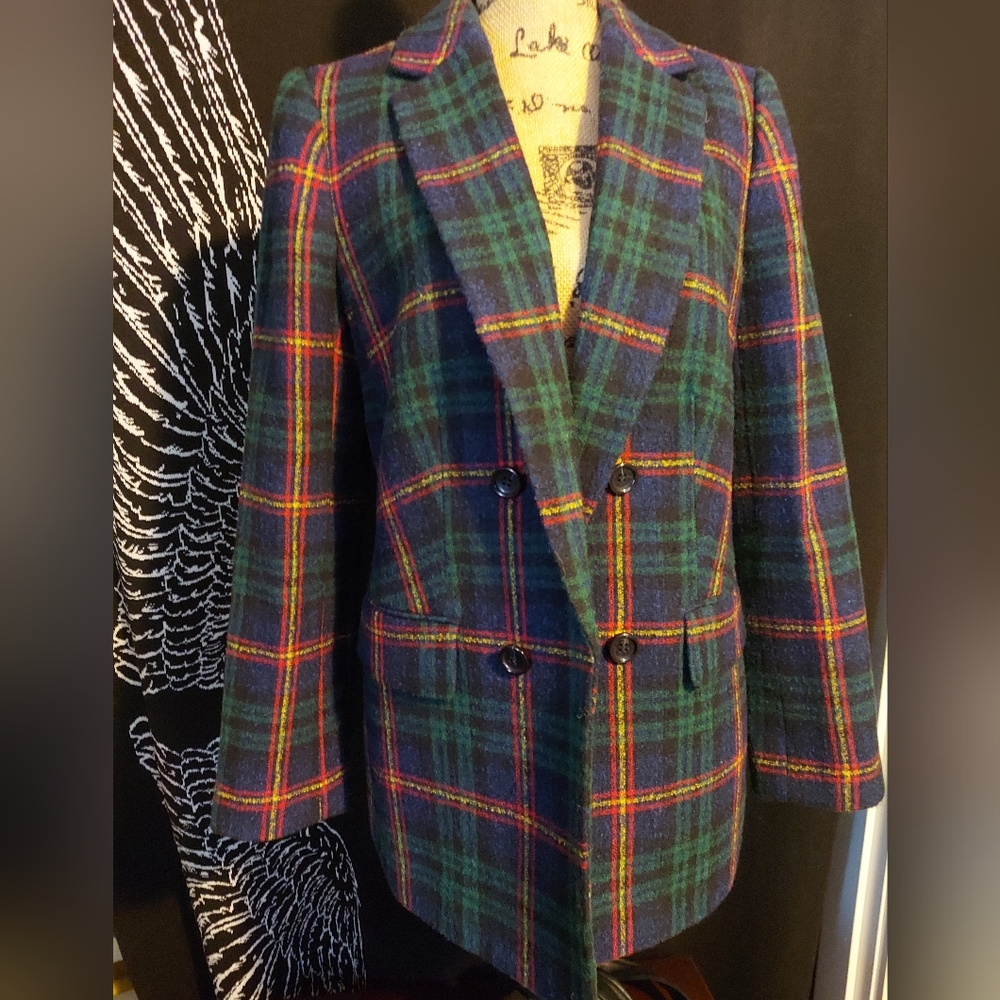 Talbots Plaid Blazer Green/Red/Navy, like new! Size 8